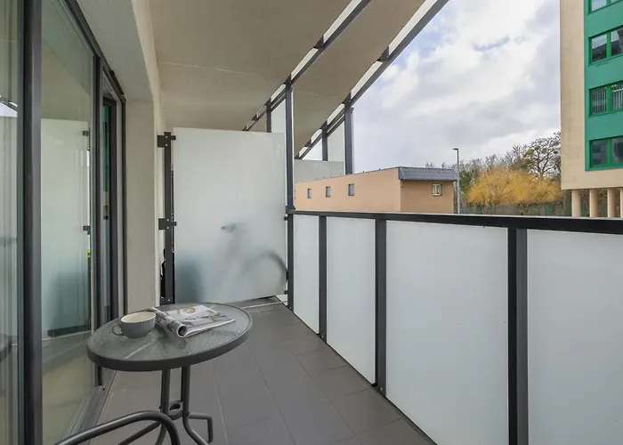 Chmielewskiego Lovely By Bookinghost アパート シュチェチン