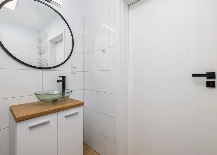 Chmielewskiego Lovely By Bookinghost アパート