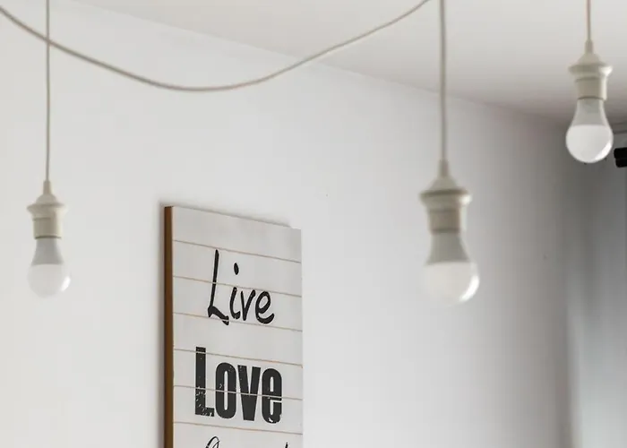 アパート Chmielewskiego Lovely By Bookinghost *