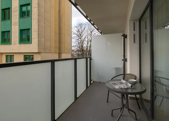 Chmielewskiego Lovely By Bookinghost アパート シュチェチン